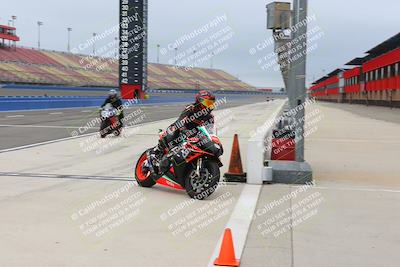 media/Oct-15-2022-Fastrack Riders (Sat) [[9a18b22502]]/Level3/Grid Shots/